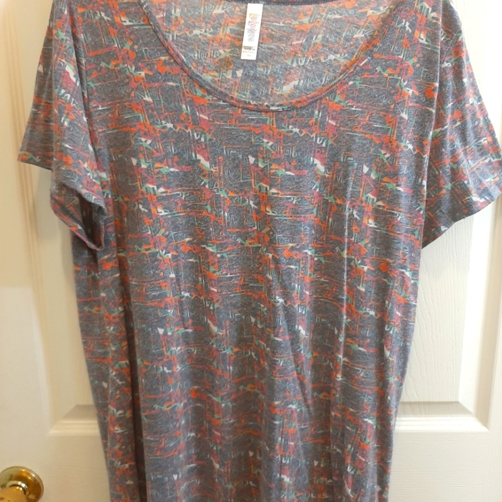 Lularoe 2xl classic tee